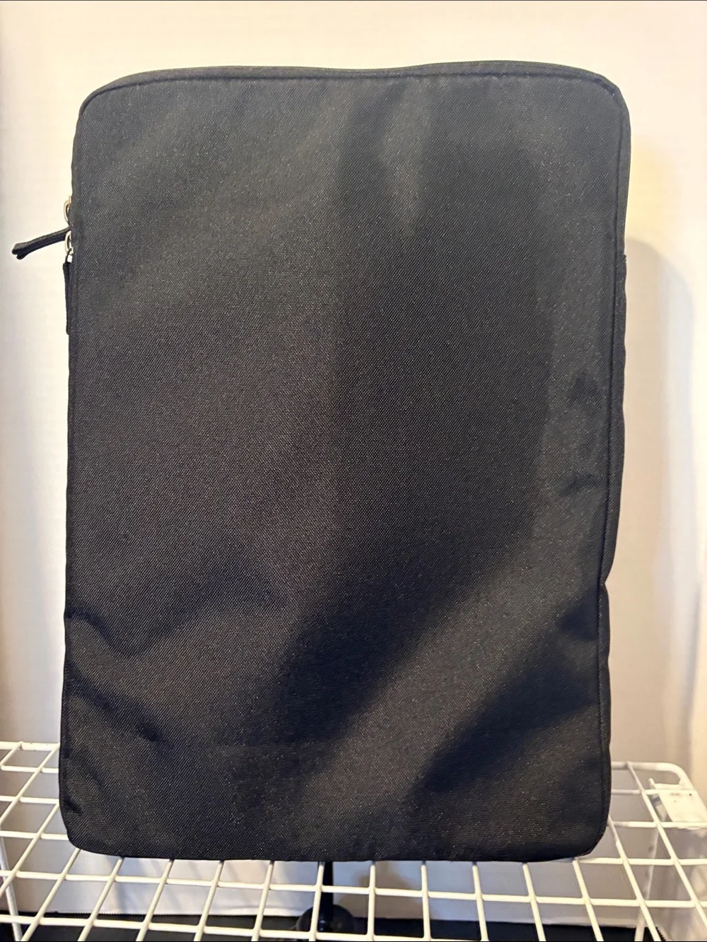 Solo New York Black Tablet Sleeve with Front Zip Pocket